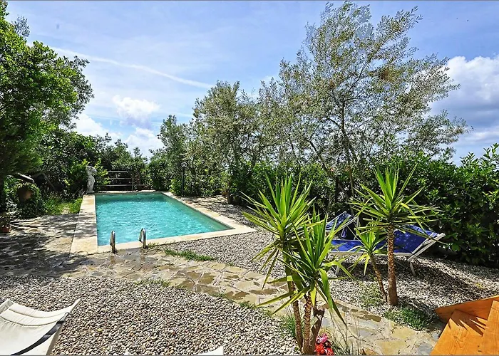 Del Mare Villa *